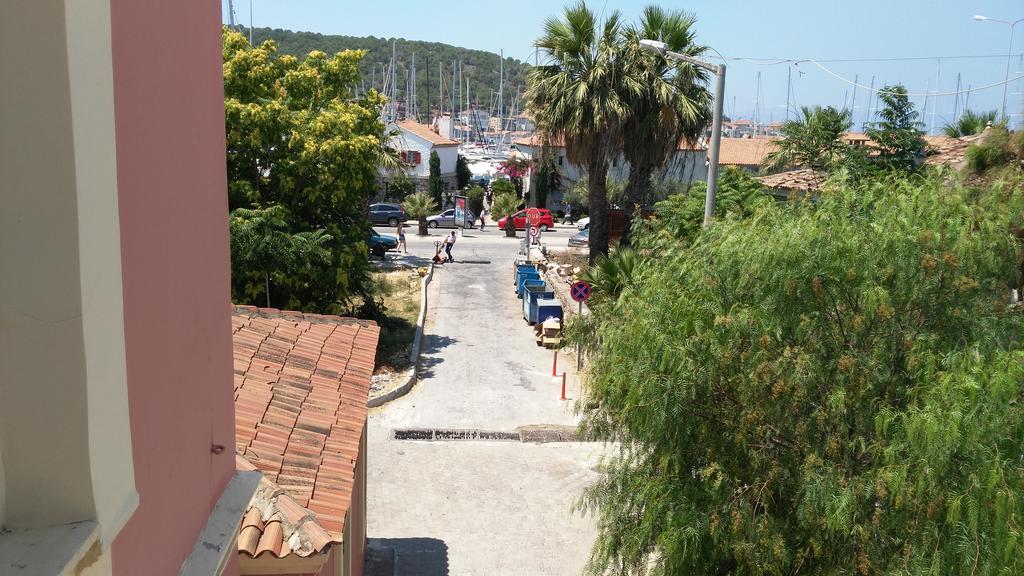 Antik Ridvan Hotel Cesme Exterior photo